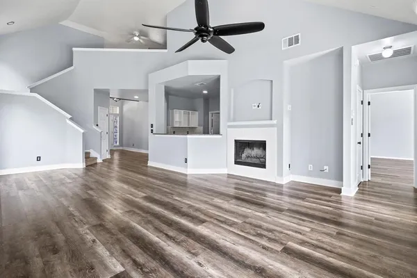 $2,100 | 305 Creekside Drive, Anna, TX 75409