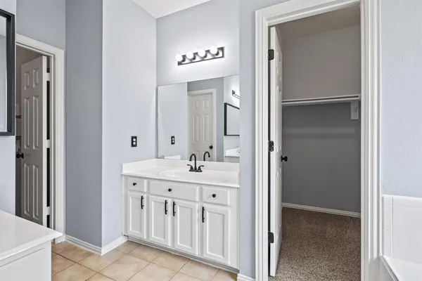 $2,100 | 305 Creekside Drive, Anna, TX 75409