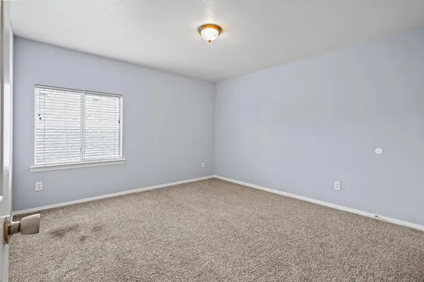 $2,100 | 305 Creekside Drive, Anna, TX 75409