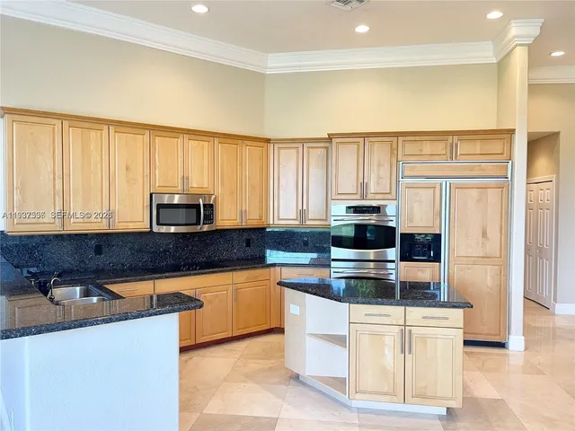 $8,400 | 2579 Mayfair Lane, Weston, FL 33327