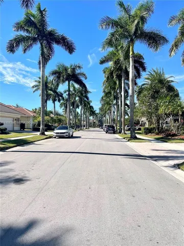 $8,400 | 2579 Mayfair Lane, Weston, FL 33327