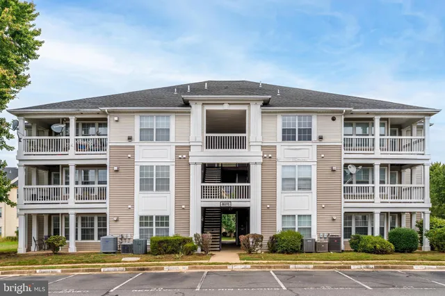 $2,200 | 8091 Lacy Drive, Unit 101, Manassas, VA 20109