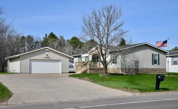$154,900 | 704 1st Street East, Milaca, MN 56353