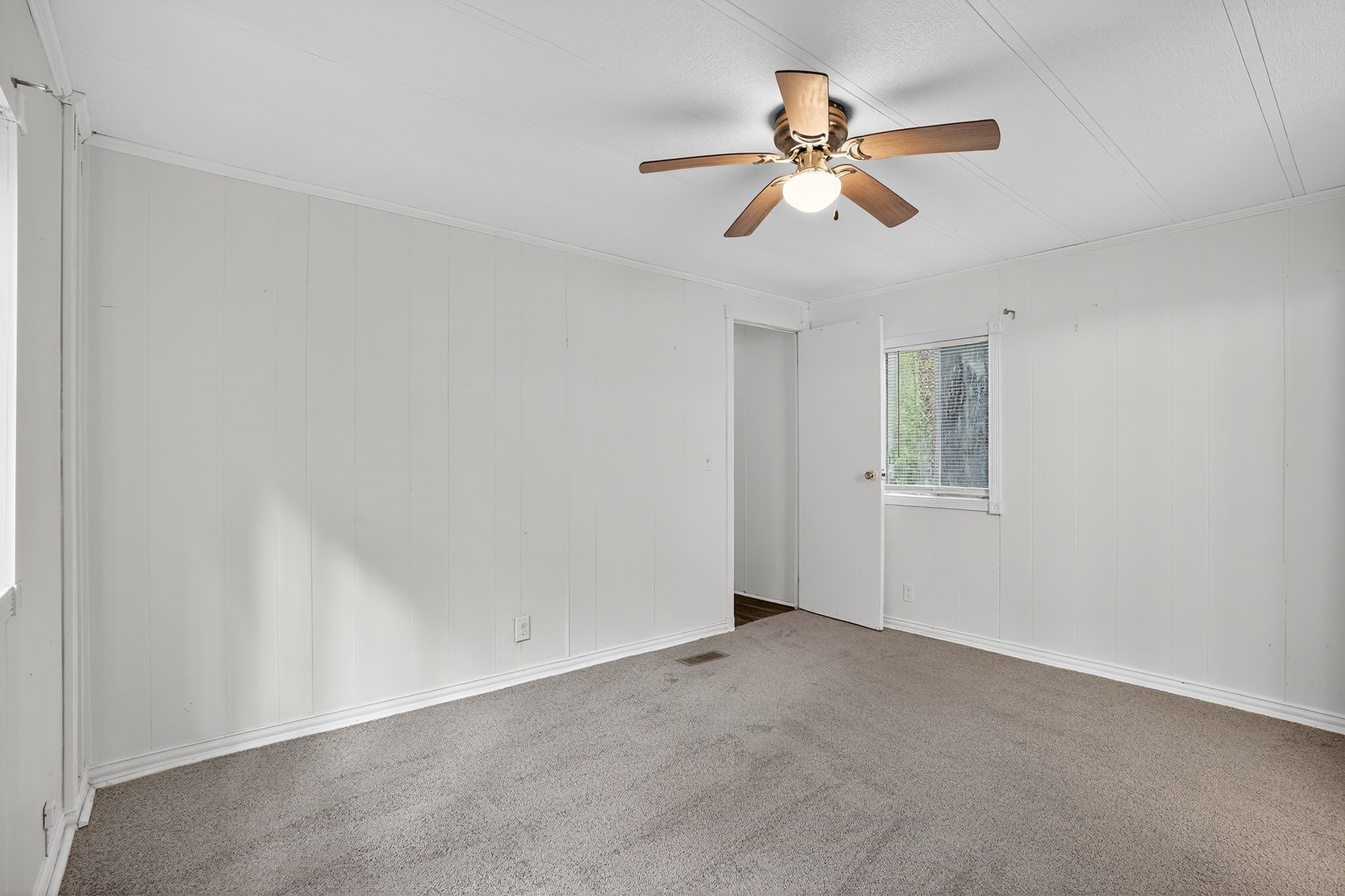 3 Meadowlark Trinity, TX 75862 - Photo 14 of 22 a view of an empty room with a window