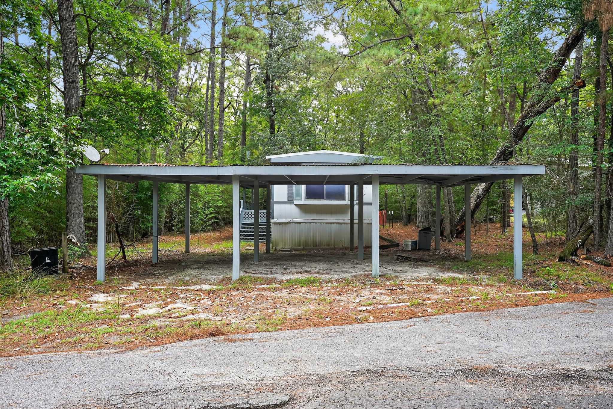 3 Meadowlark Trinity, TX 75862 - Photo 18 of 22 a house view with a outdoor space