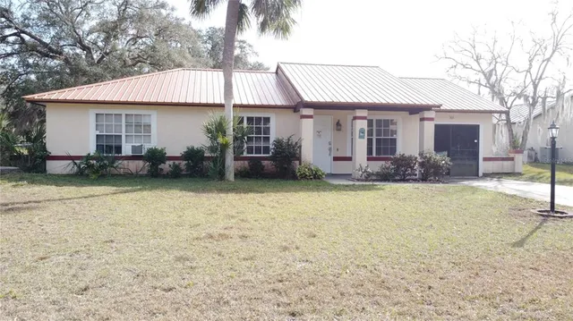 $220,000 | 301 Oak Track Drive, Ocala, FL 34472
