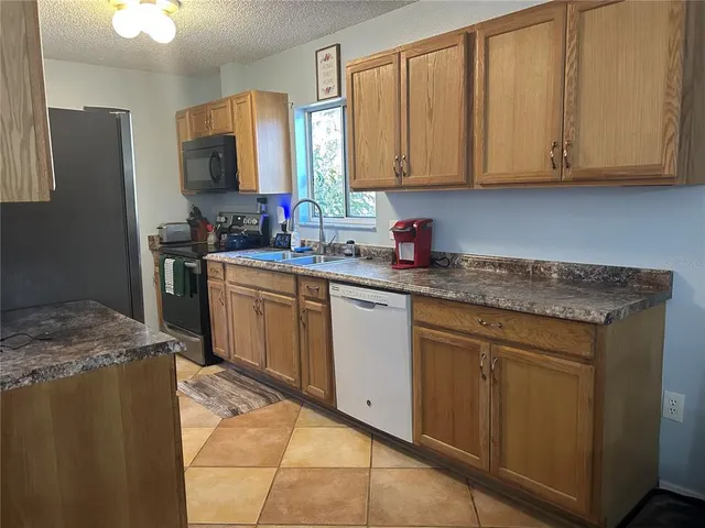 $220,000 | 301 Oak Track Drive, Ocala, FL 34472