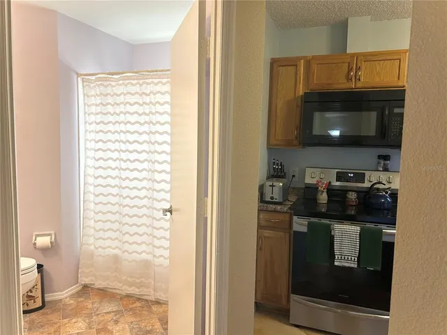 $220,000 | 301 Oak Track Drive, Ocala, FL 34472