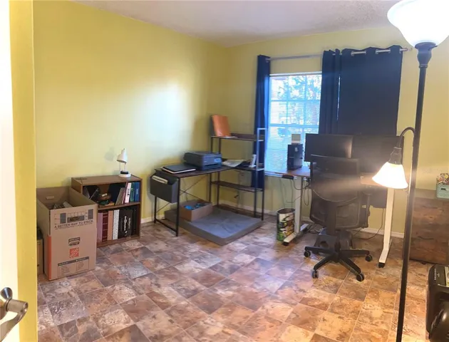 $220,000 | 301 Oak Track Drive, Ocala, FL 34472