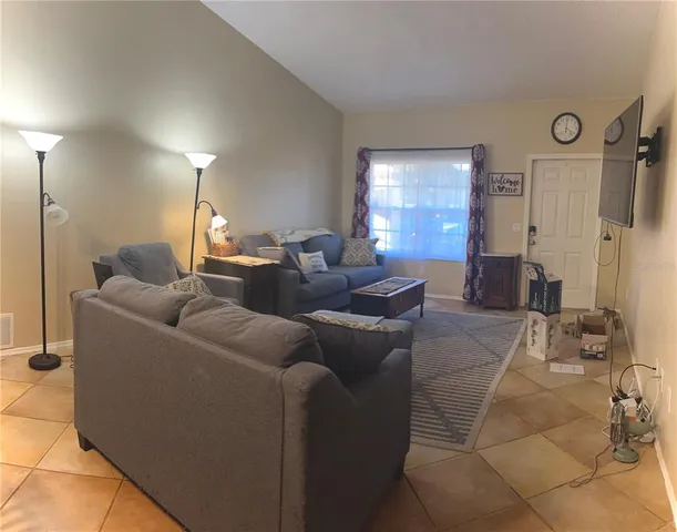 $220,000 | 301 Oak Track Drive, Ocala, FL 34472