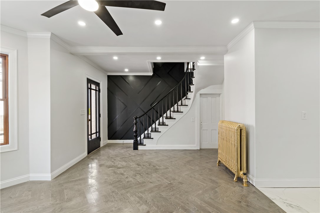 27 South Baptist Street Newport, RI 02840 - Photo 13 of 38