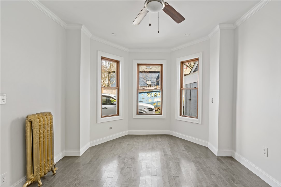 27 South Baptist Street Newport, RI 02840 - Photo 18 of 38