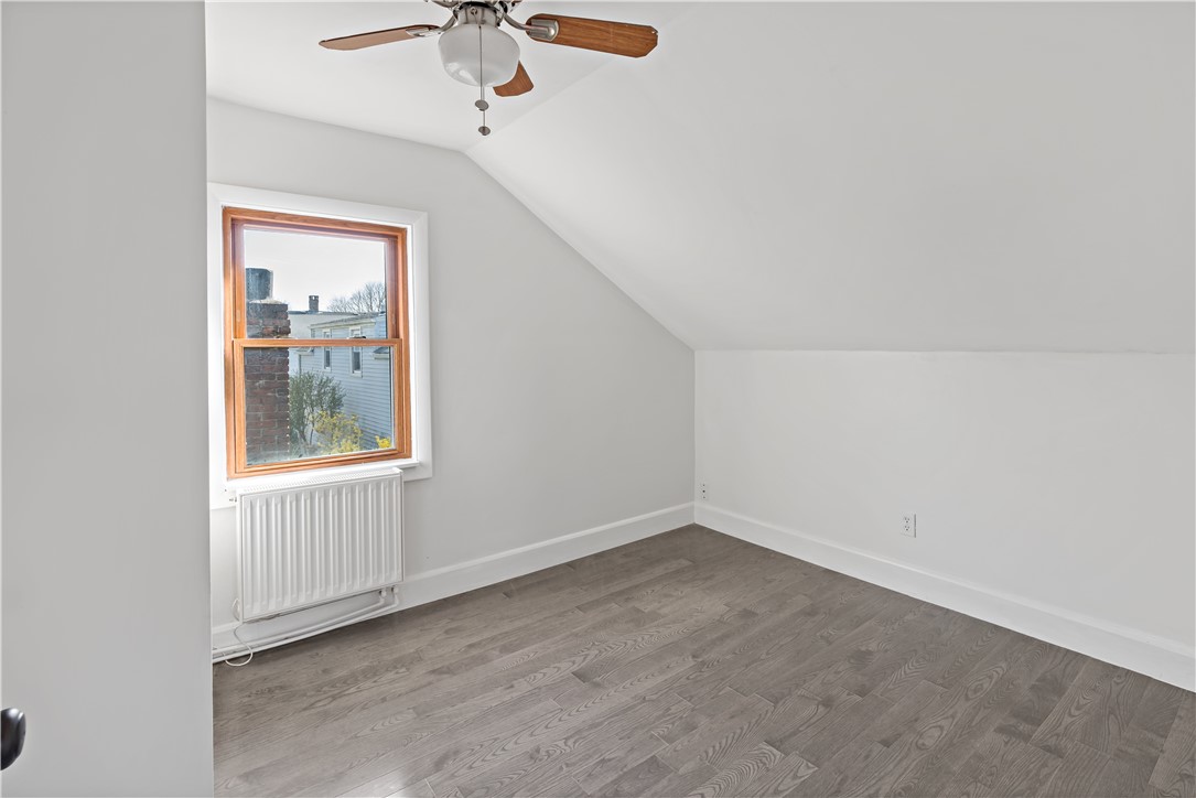 27 South Baptist Street Newport, RI 02840 - Photo 25 of 38
