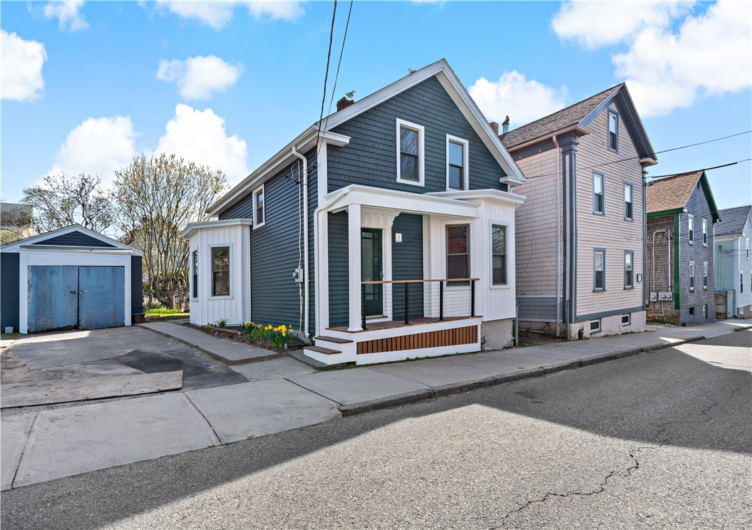27 South Baptist Street Newport, RI 02840 - Photo 29 of 38