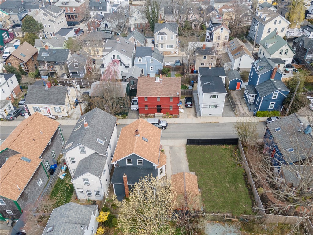 27 South Baptist Street Newport, RI 02840 - Photo 31 of 38
