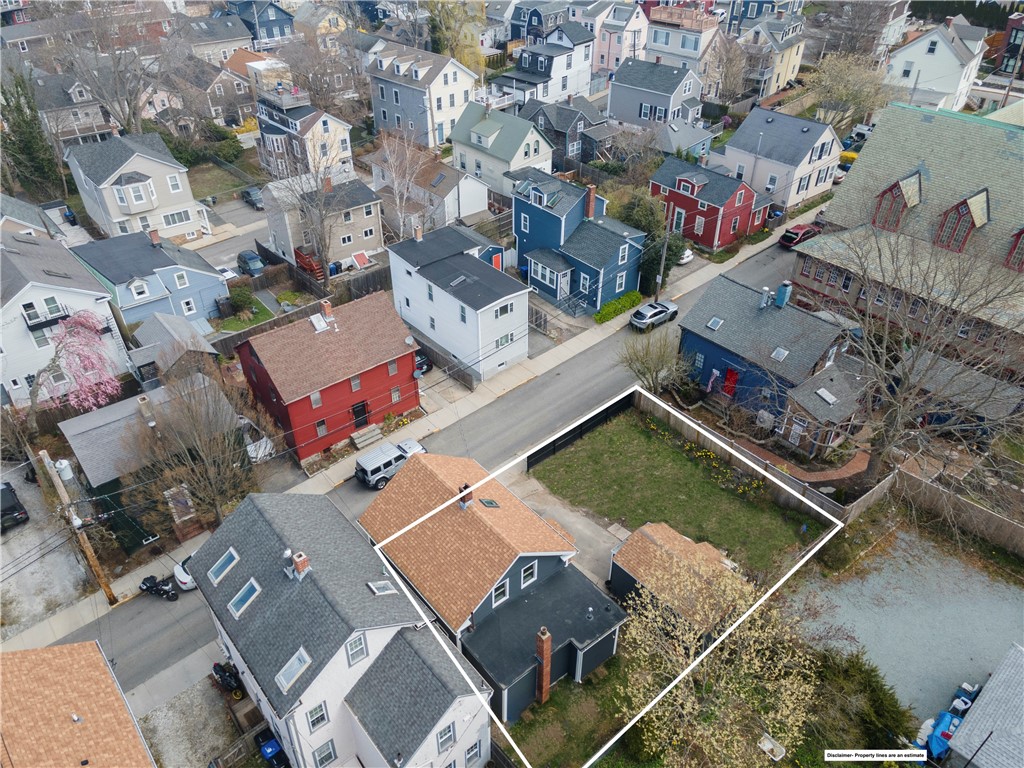 27 South Baptist Street Newport, RI 02840 - Photo 34 of 38