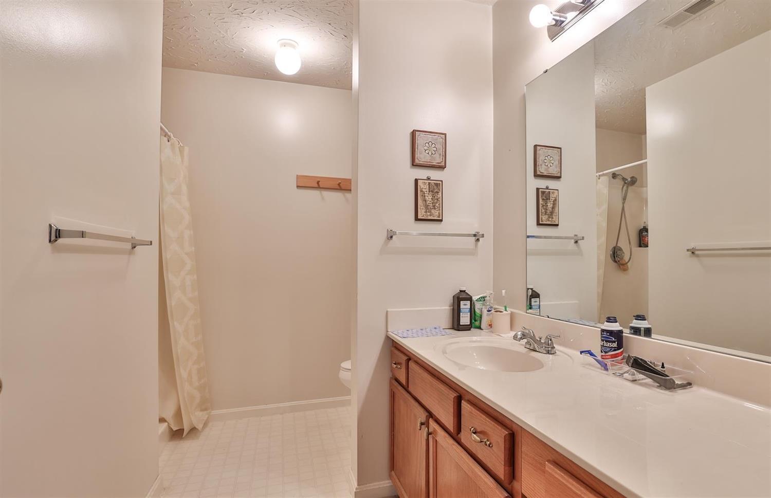 10528 West Road, Unit 4 Harrison, OH 45030 - Photo 19 of 29 Gallery Image 19