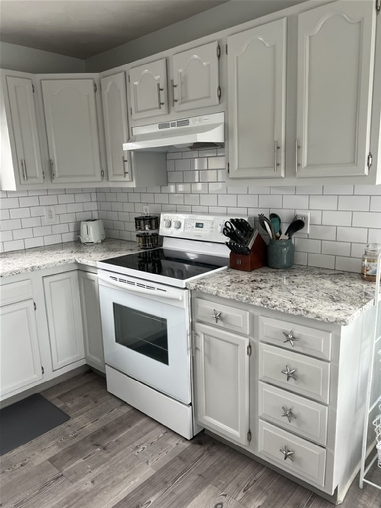 115 Holden Road South Kingstown, RI 02879 - Photo 4 of 12