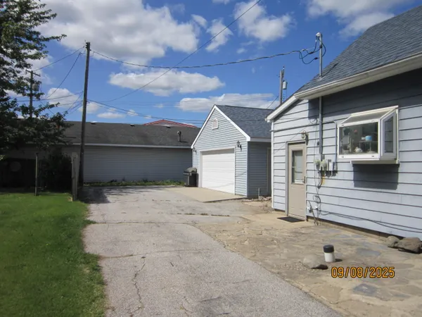 $249,700 | 68097 Howard Street, Richmond, MI 48062