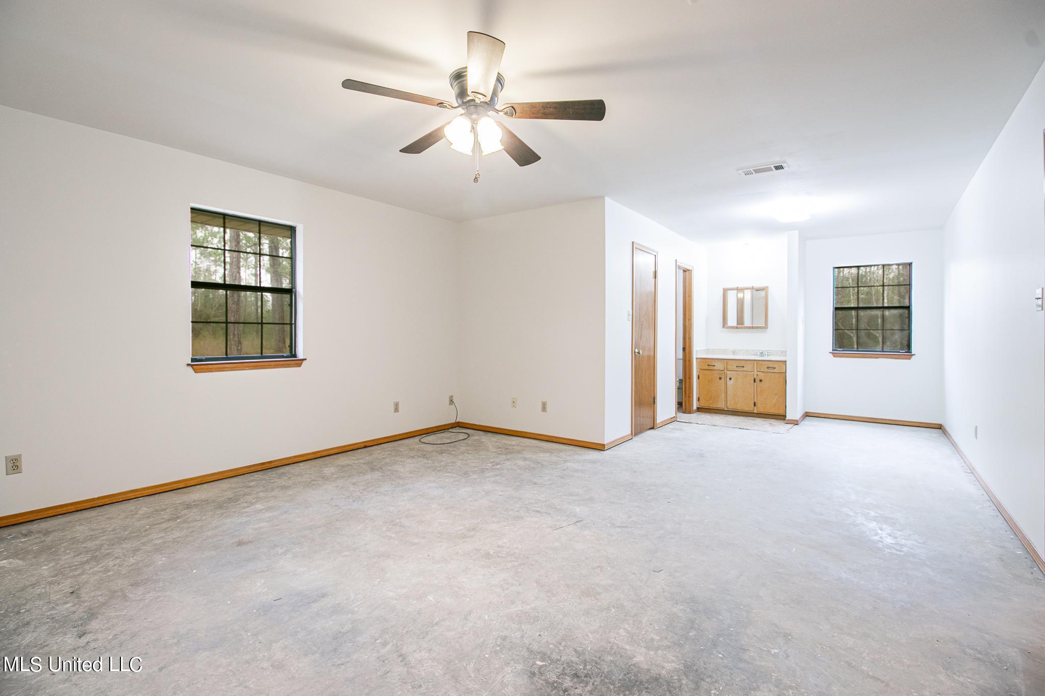 5705 Carter Road Ocean Springs, MS 39564 - Photo 11 of 25 CARTER 10