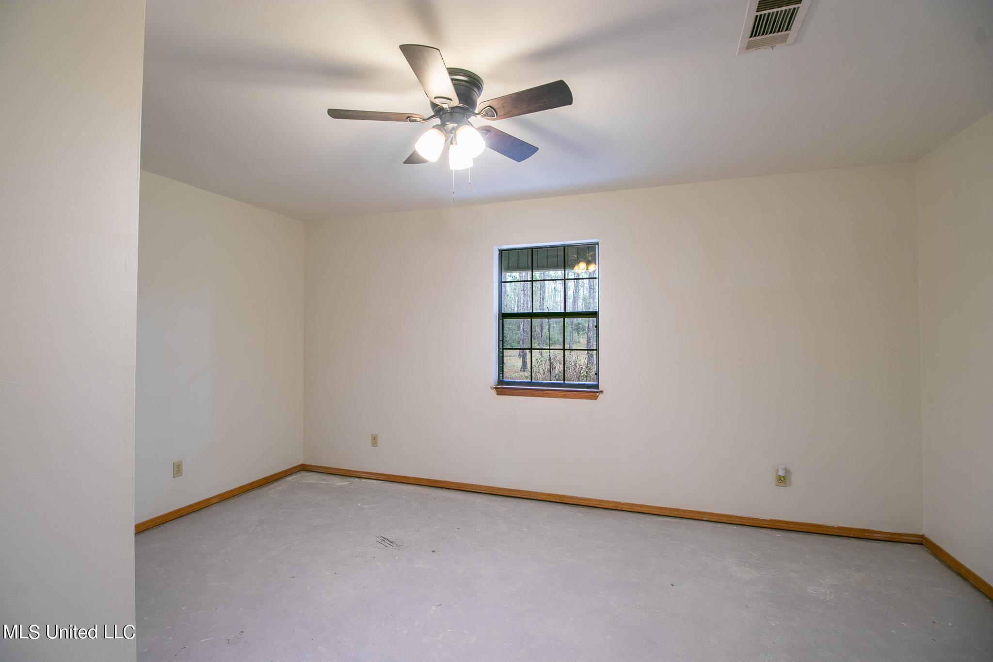 5705 Carter Road Ocean Springs, MS 39564 - Photo 14 of 25 CARTER 13