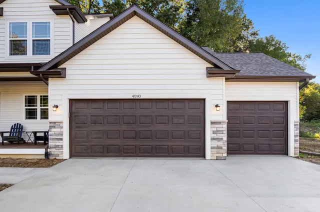 $439,550 | 46 Coronado Drive, Jackson, MI 49201