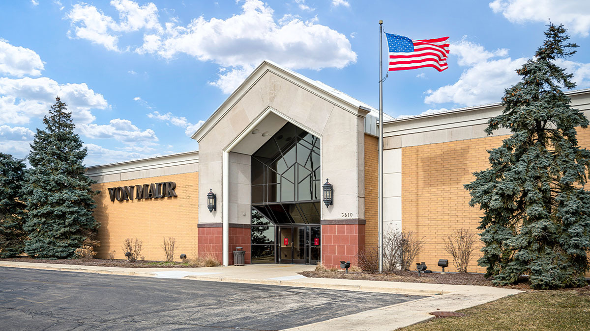 369 Bridgeview Court St. Charles, IL 60174 - Photo 36 of 44 a view of a house with a street