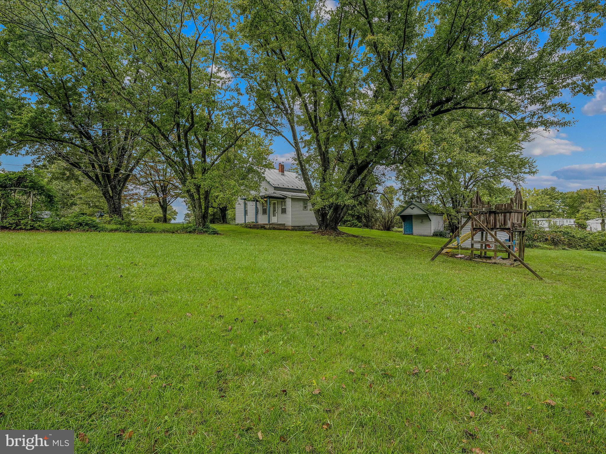 9797 Winchester Grade Road Berkeley Springs, WV 25411 - Photo 23 of 30 Backyard
