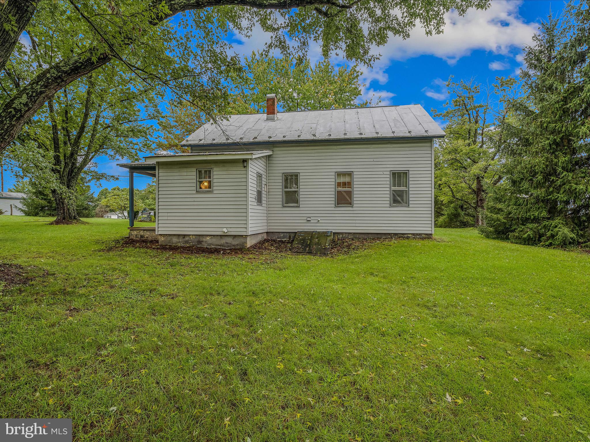 9797 Winchester Grade Road Berkeley Springs, WV 25411 - Photo 5 of 30 Back of Home