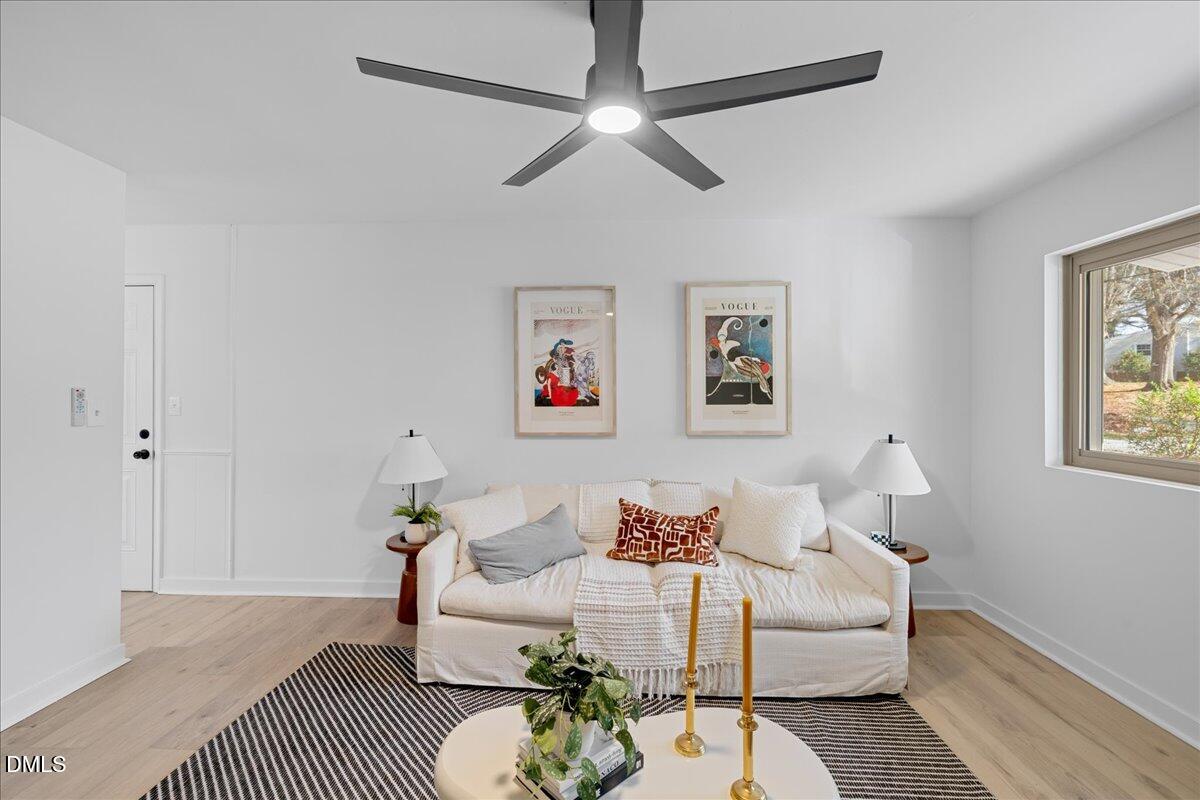 1406 Valley Road Garner, NC 27529 - Photo 10 of 39 a living room with furniture