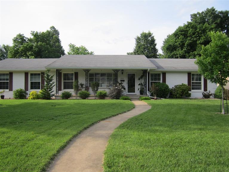 2001 East Mimosa Street Springfield, MO 65804 - Photo 1 of 1 Primary Photo