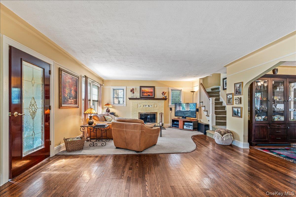 25 Archer Road West Hempstead, NY 11552 - Photo 4 of 36
