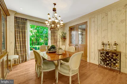 $2,600,000 | 801 Olde Georgetown Court, Great Falls, VA 22066