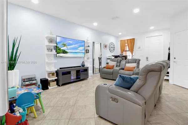 $570,000 | 3323 West 90th Terrace, Hialeah, FL 33018