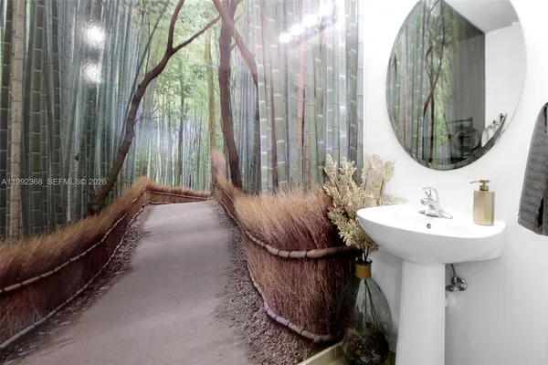 $570,000 | 3323 West 90th Terrace, Hialeah, FL 33018