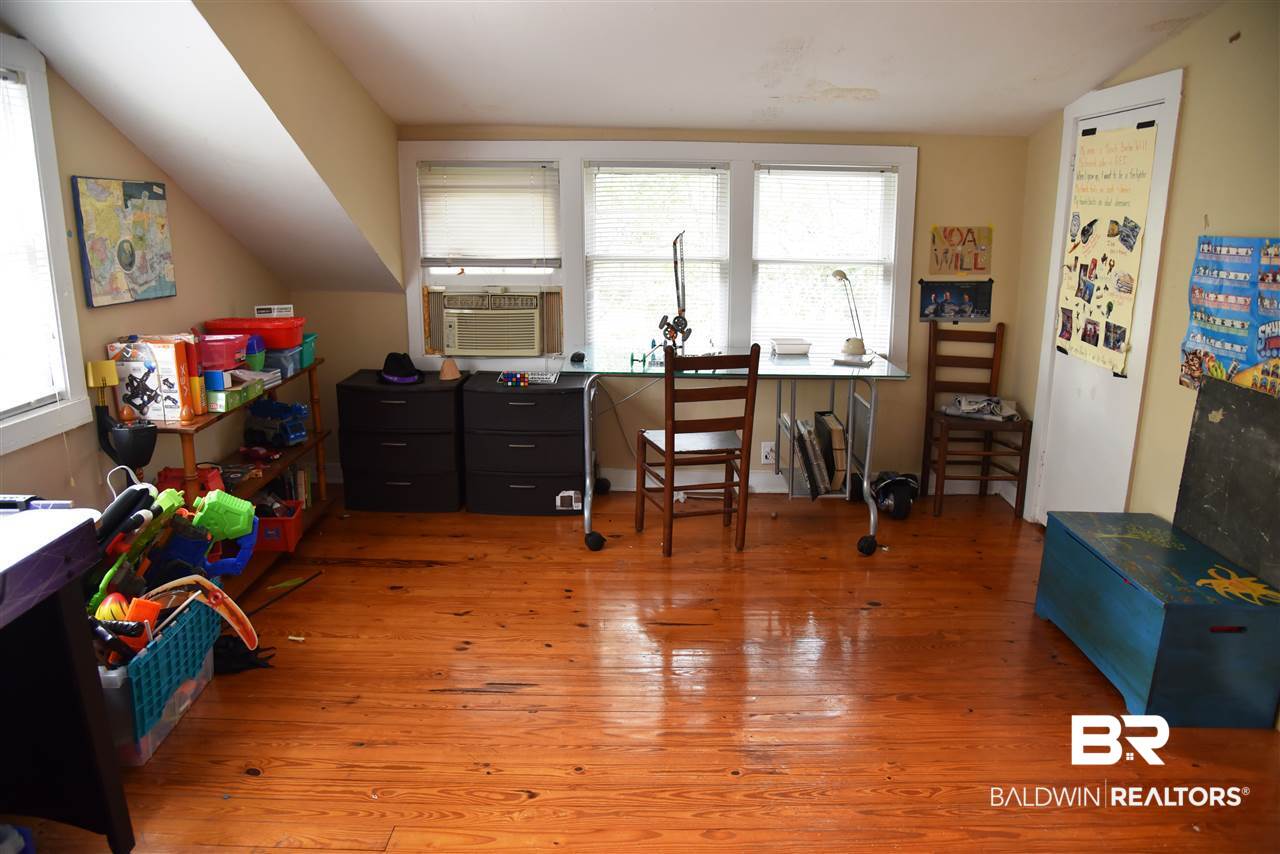 122 Upham Street Mobile, AL 36607 - Photo 10 of 14