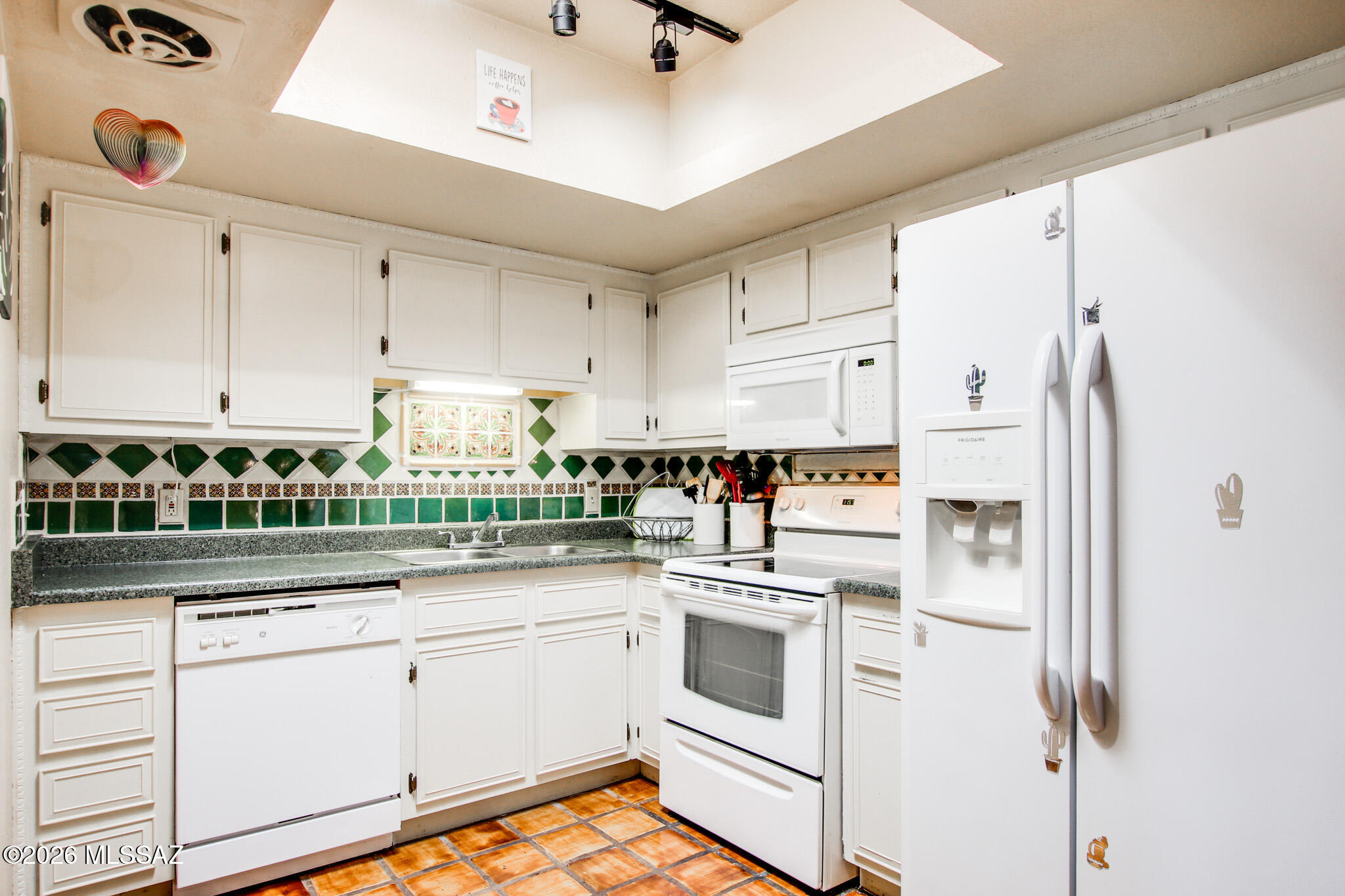 8255 North Oracle Road Tucson, AZ 85704 - Photo 6 of 40