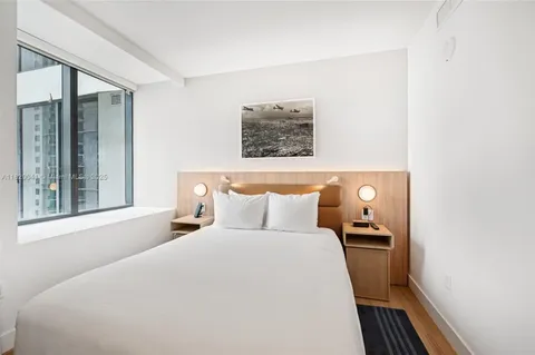 $759,700 | 601 Northeast 1st Avenue, Unit 1901, Miami, FL 33132