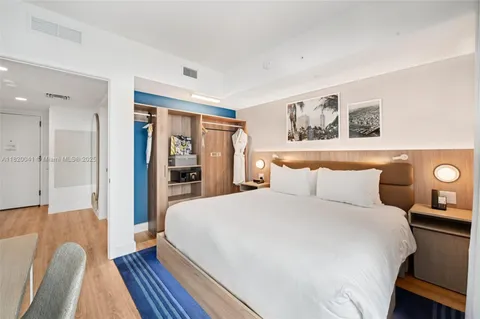 $759,700 | 601 Northeast 1st Avenue, Unit 1901, Miami, FL 33132