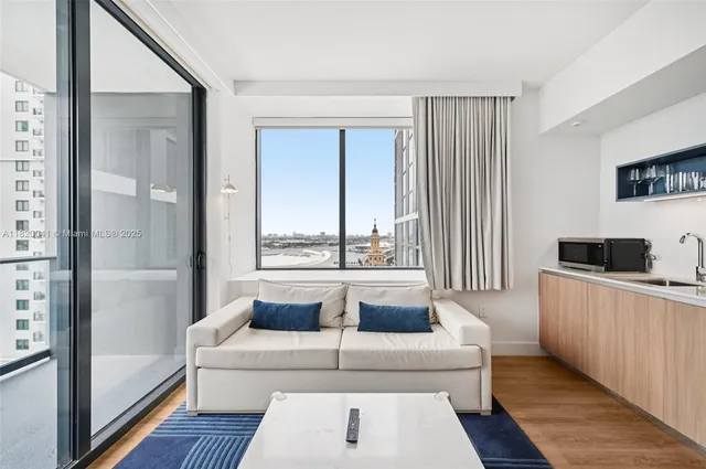 $759,700 | 601 Northeast 1st Avenue, Unit 1901, Miami, FL 33132