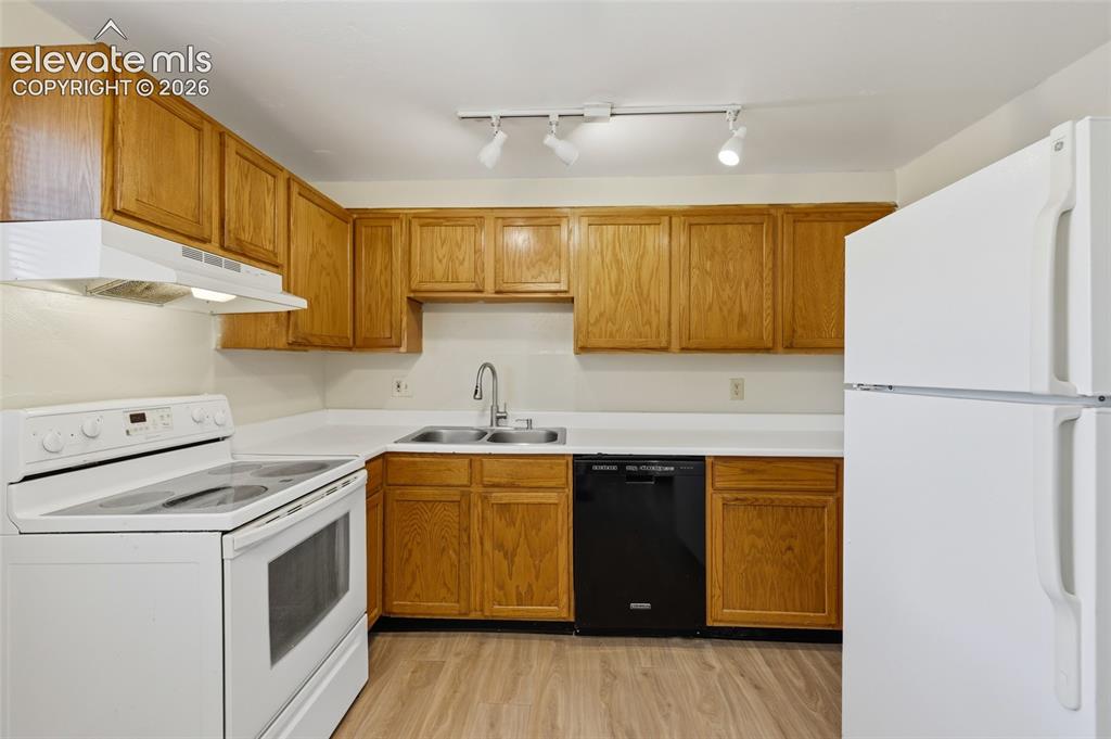 4060 Airport Road Colorado Springs, CO 80910 - Photo 21 of 42