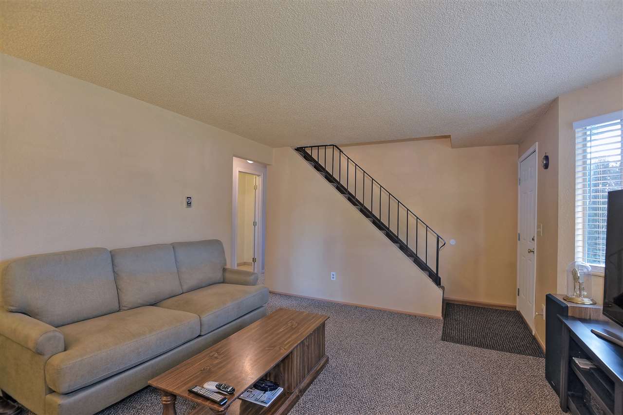 4824 North Isenhart Road Spokane Valley, WA 99216 - Photo 3 of 20 Gallery Image 3