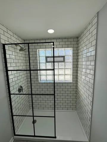 $430,000 | 10420 Kildare Avenue, Oak Lawn, IL 60453