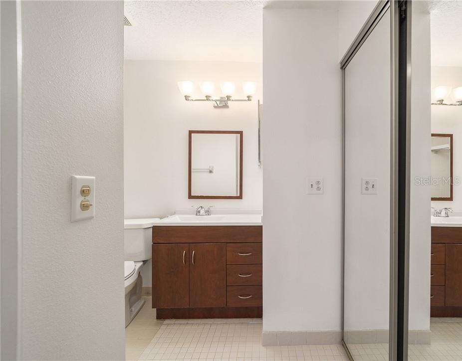 2437 Southwest 20th Court Ocala, FL 34471 - Photo 7 of 15