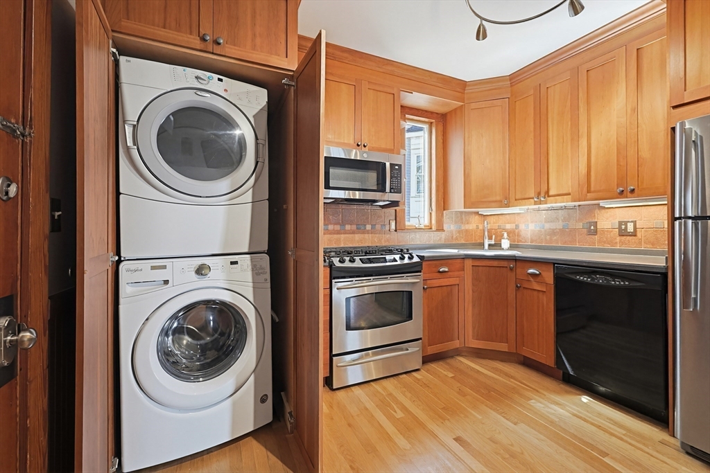 39 Sedgwick Street, Unit 1 Boston, MA 02130 - Photo 7 of 30