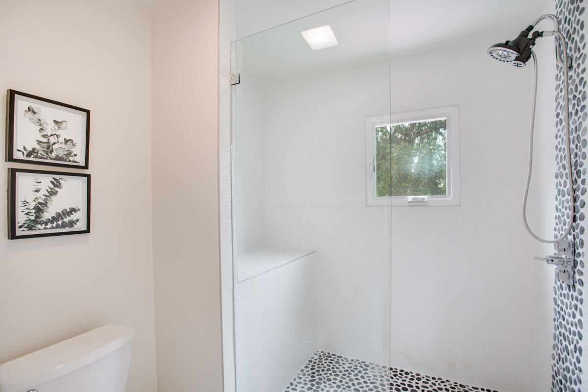 925 Weldon Road Santa Barbara, CA 93109 - Photo 12 of 29 Primary Shower