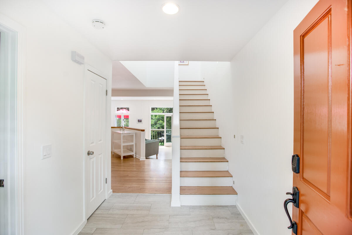 925 Weldon Road Santa Barbara, CA 93109 - Photo 22 of 29 Entry