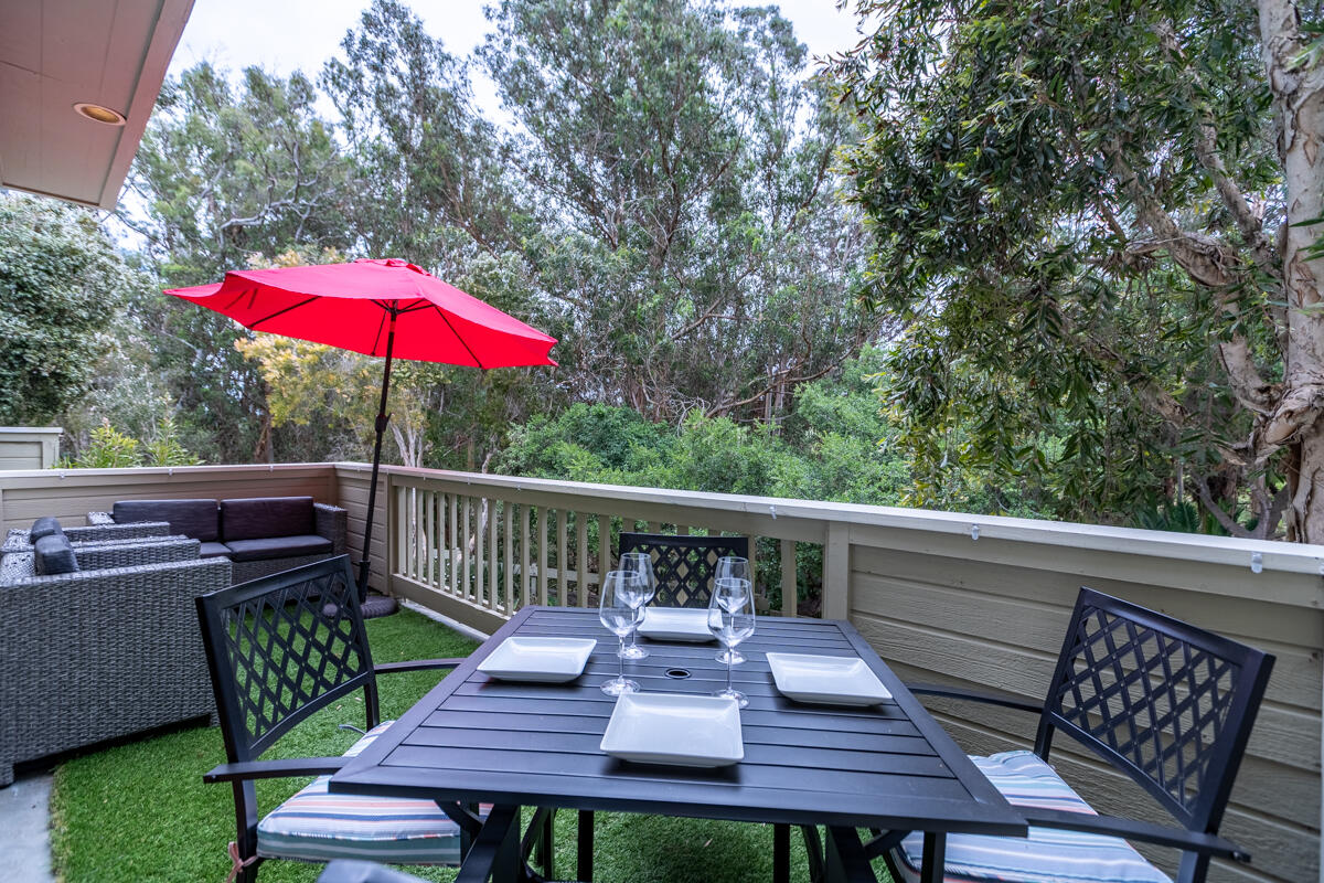 925 Weldon Road Santa Barbara, CA 93109 - Photo 9 of 29 Balcony