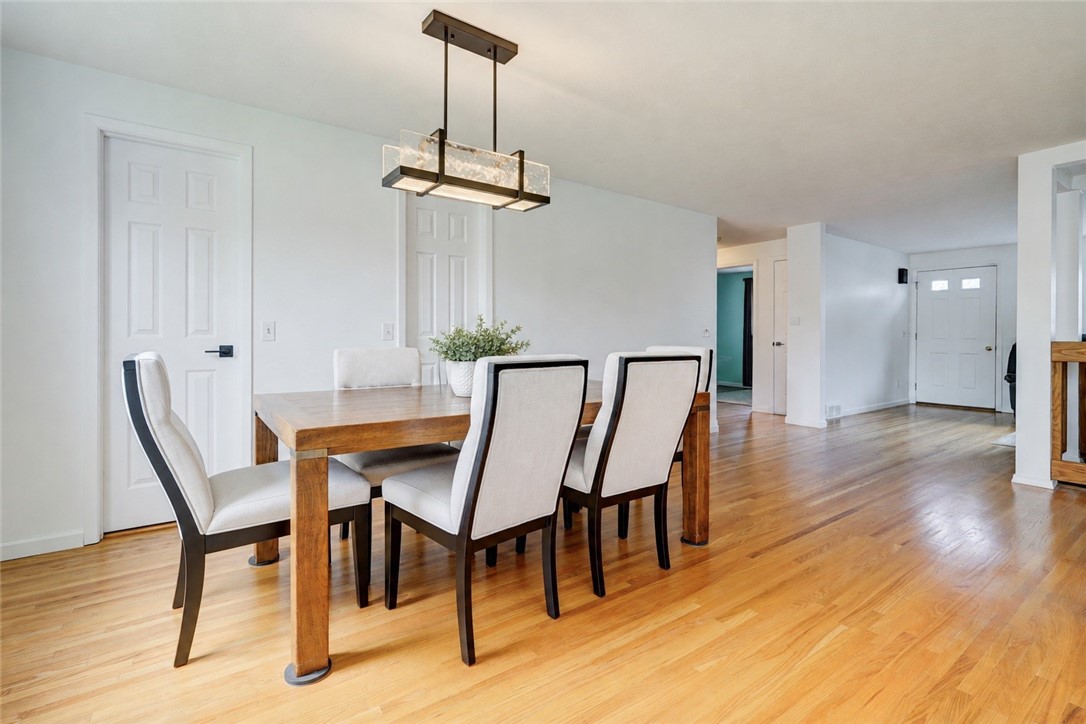 391 Mt Ridge Circle Greece, NY 14616 - Photo 13 of 27 Gallery Image 13