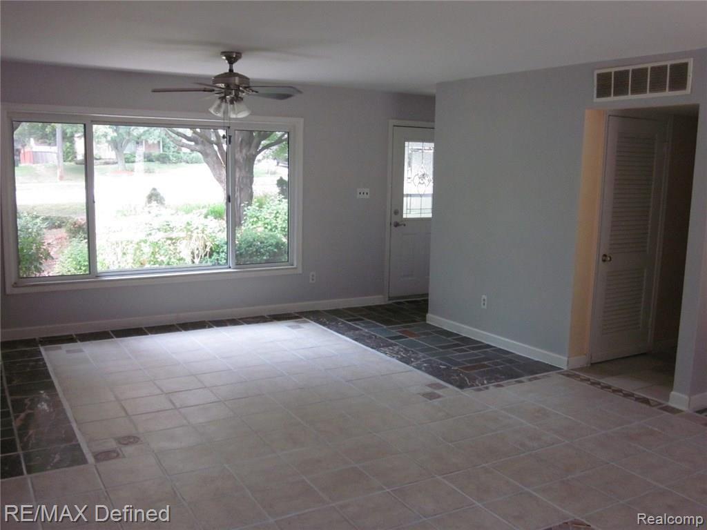 147 Old Perch Road Rochester Hills, MI 48309 - Photo 10 of 31